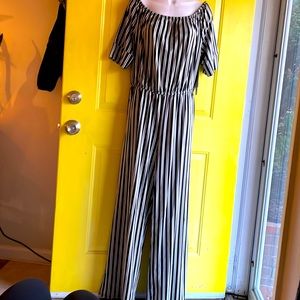 Off Shoulder Black and white stripe jump suit size L NWT